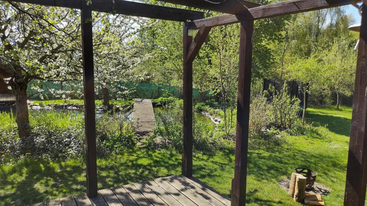 Grosse Wohnung / Haushaelfte In Peetzig Am See Angermunde Zewnętrze zdjęcie