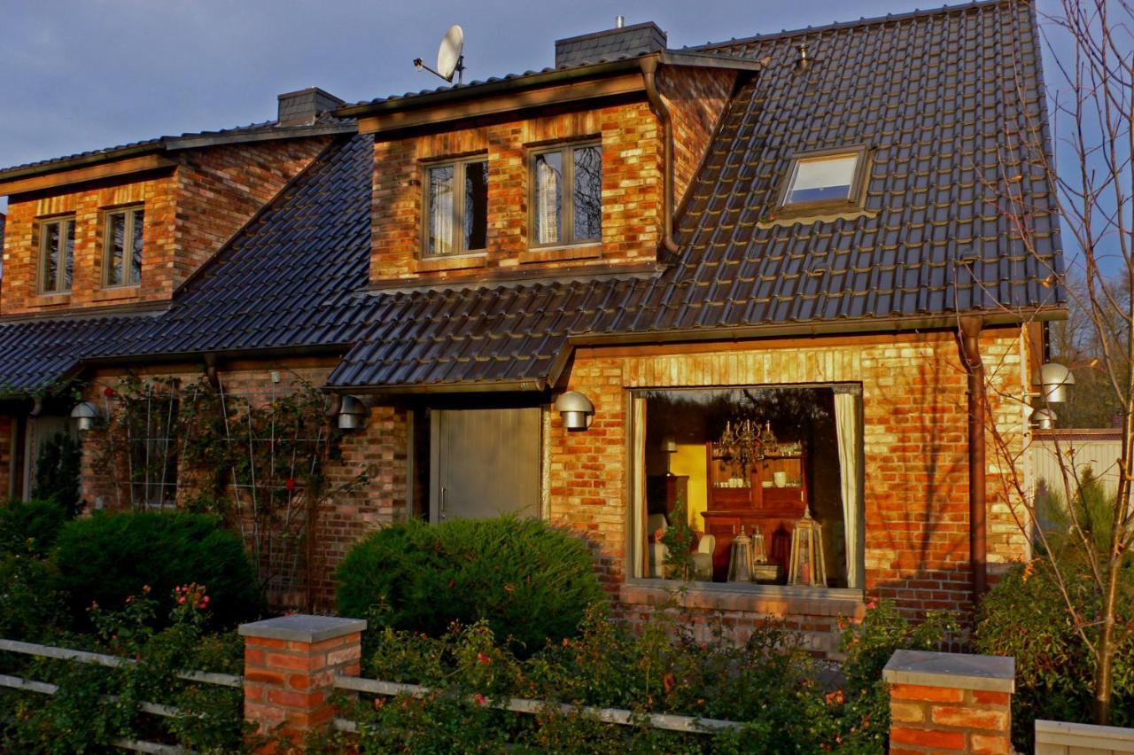 Grosse Wohnung / Haushaelfte In Peetzig Am See Angermunde Zewnętrze zdjęcie